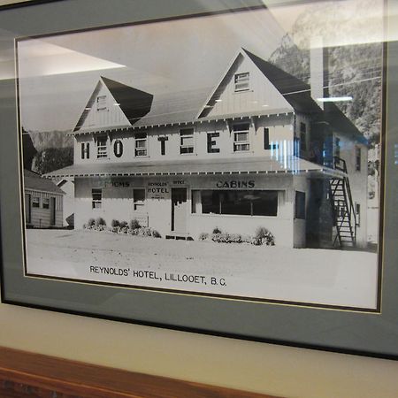 Reynolds Hotel Lillooet Luaran gambar