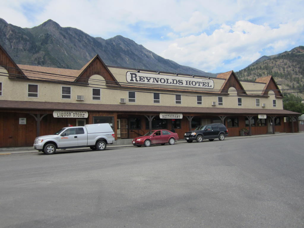Reynolds Hotel Lillooet Luaran gambar